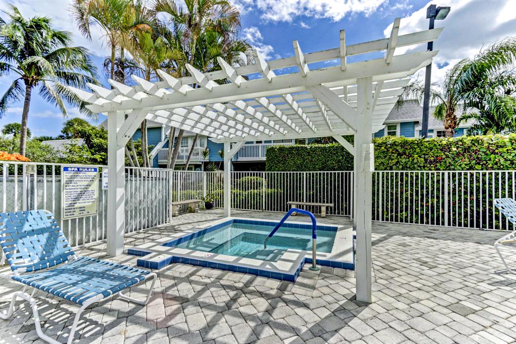 VILLAS OF OCEAN DUNES 4 - Residential