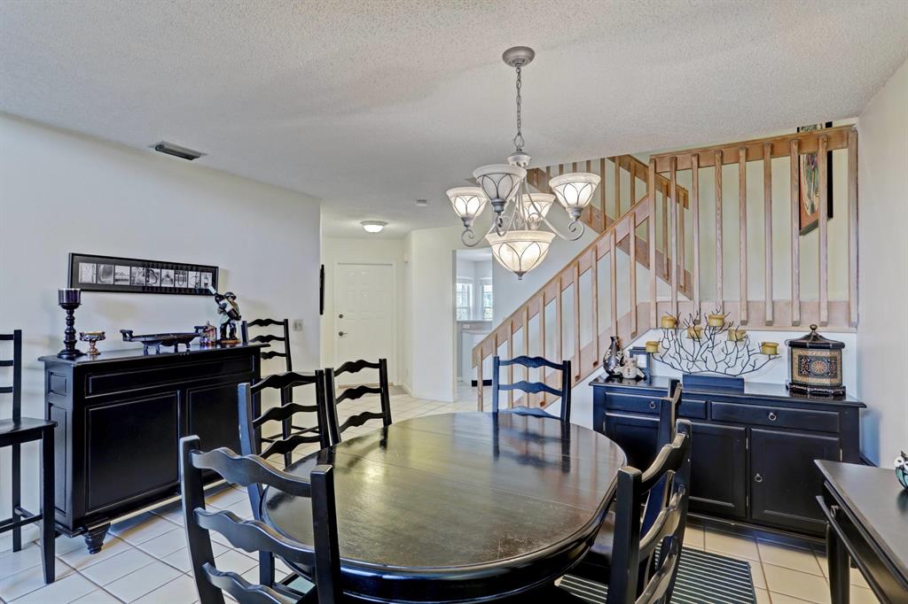 VILLAS OF OCEAN DUNES 4 - Residential