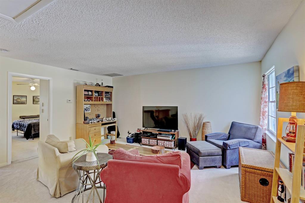 VILLAS OF OCEAN DUNES 4 - Residential