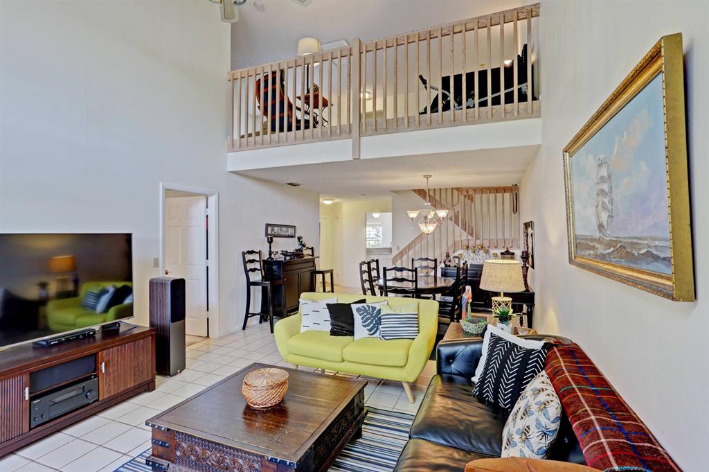 VILLAS OF OCEAN DUNES 4 - Residential