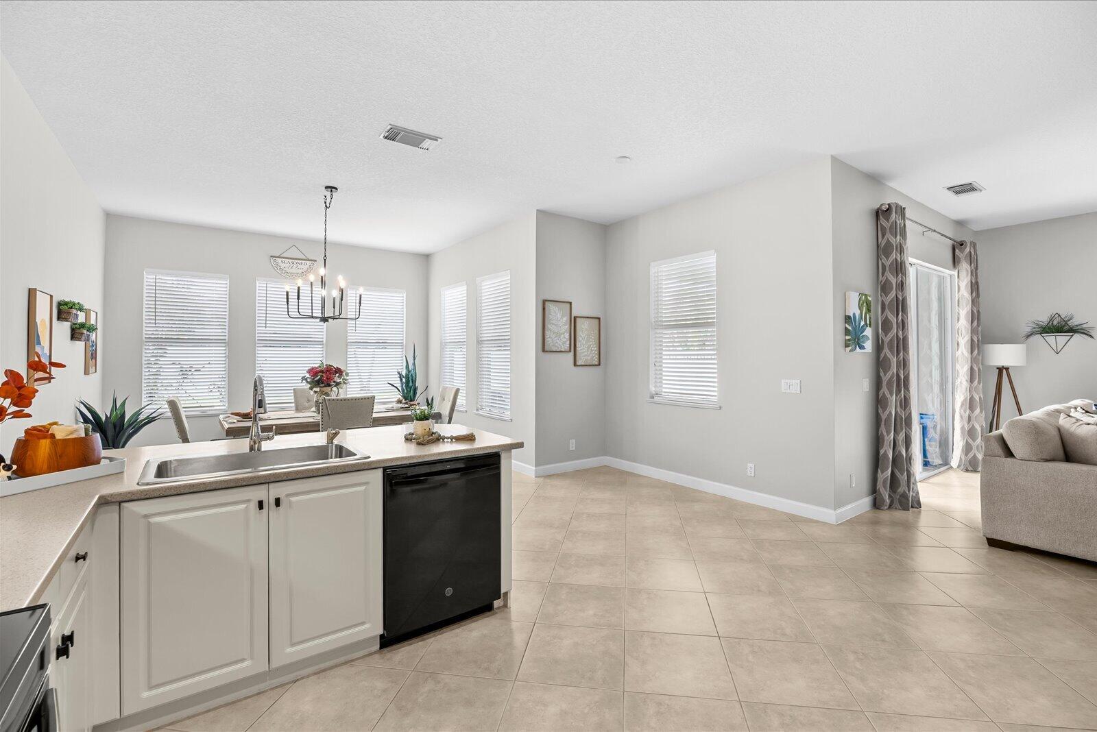 TRADITION PLAT NO 21 - Residential