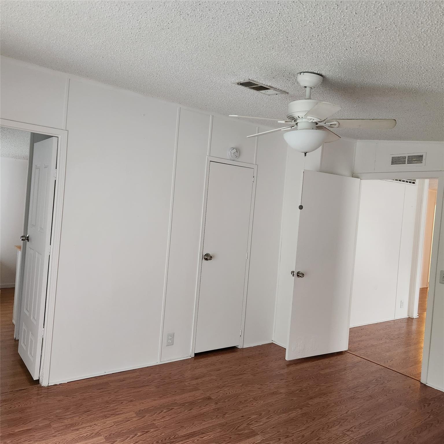 Watergate Mobile Home Est - Residential Lease