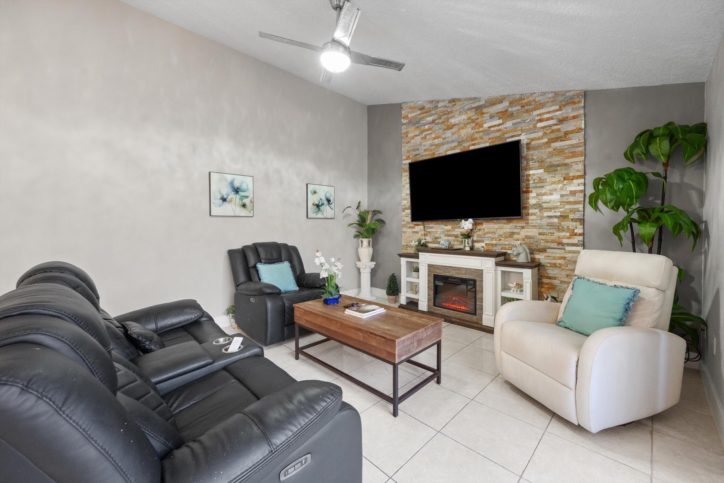 COUNTRYSIDE TOWNHOMES 2 - Residential
