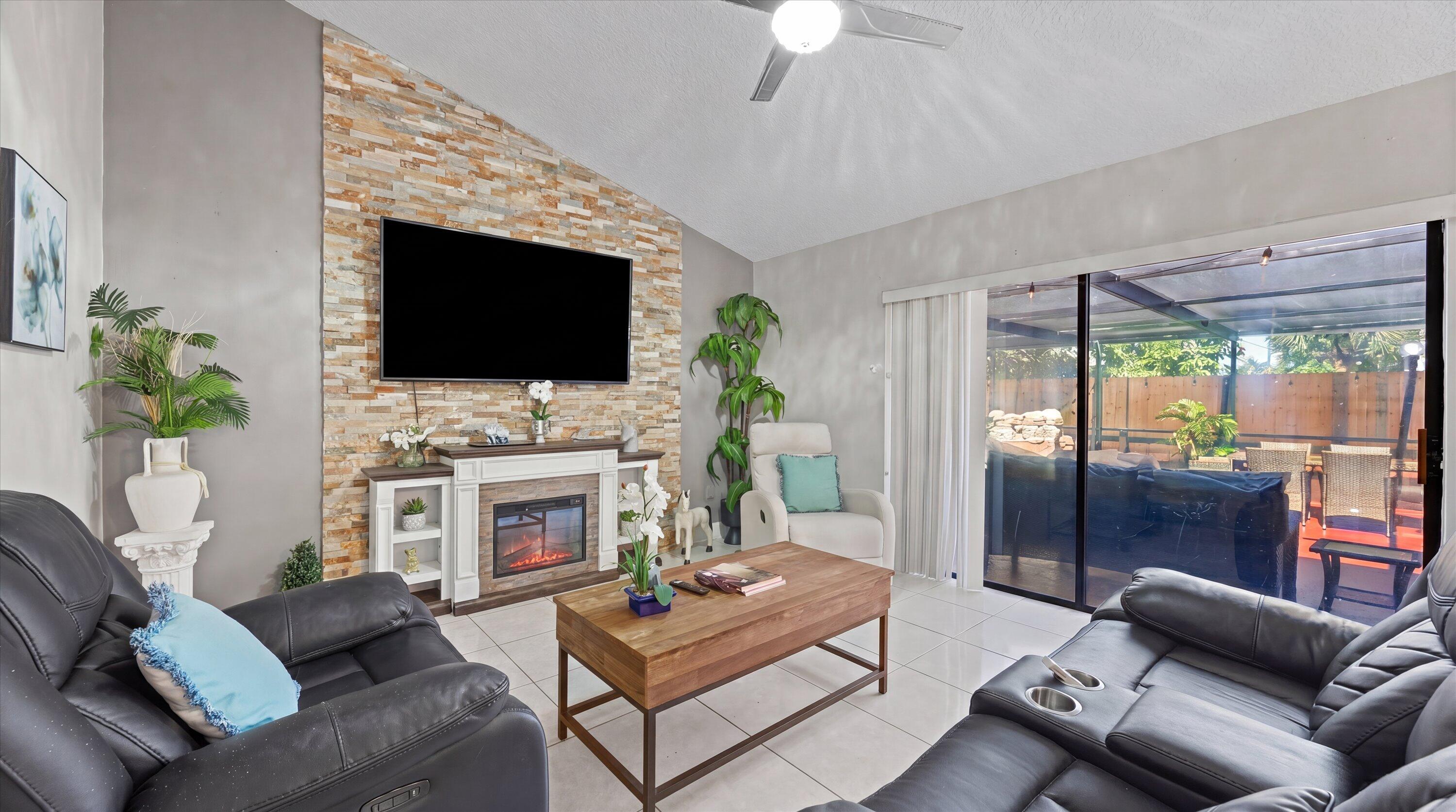 COUNTRYSIDE TOWNHOMES 2 - Residential