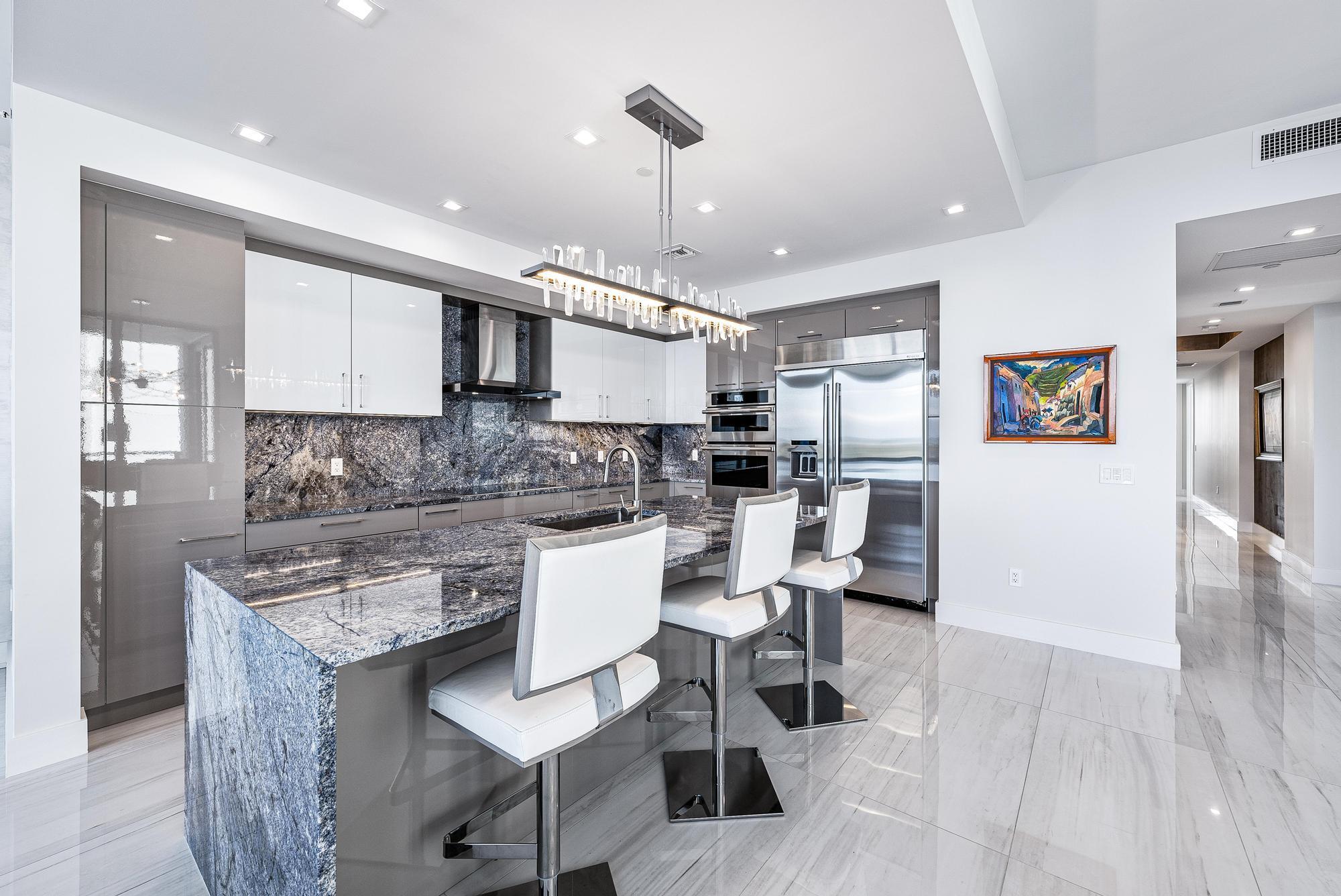 3 Water Club Way 1401