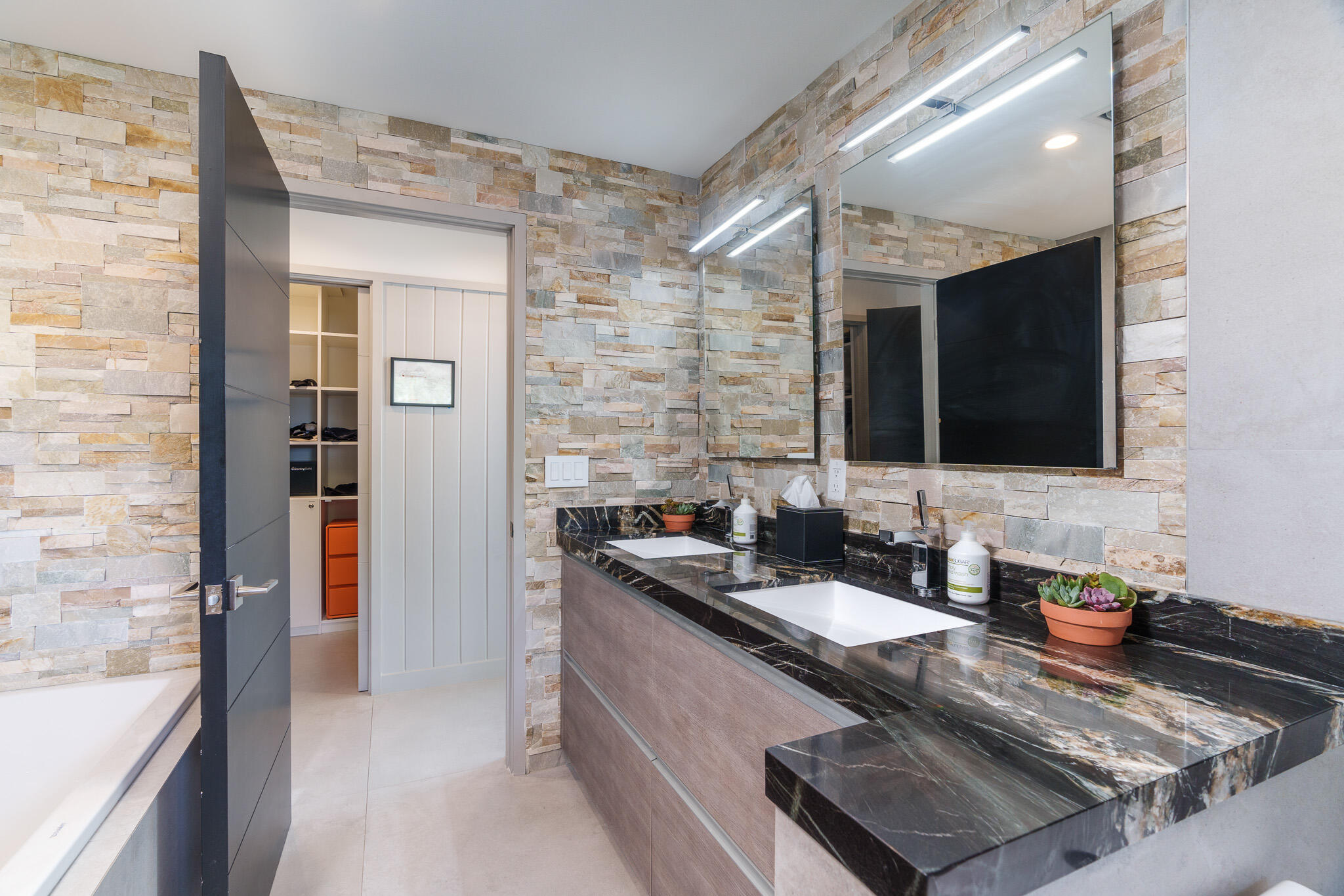 Coral Ridge - Residential