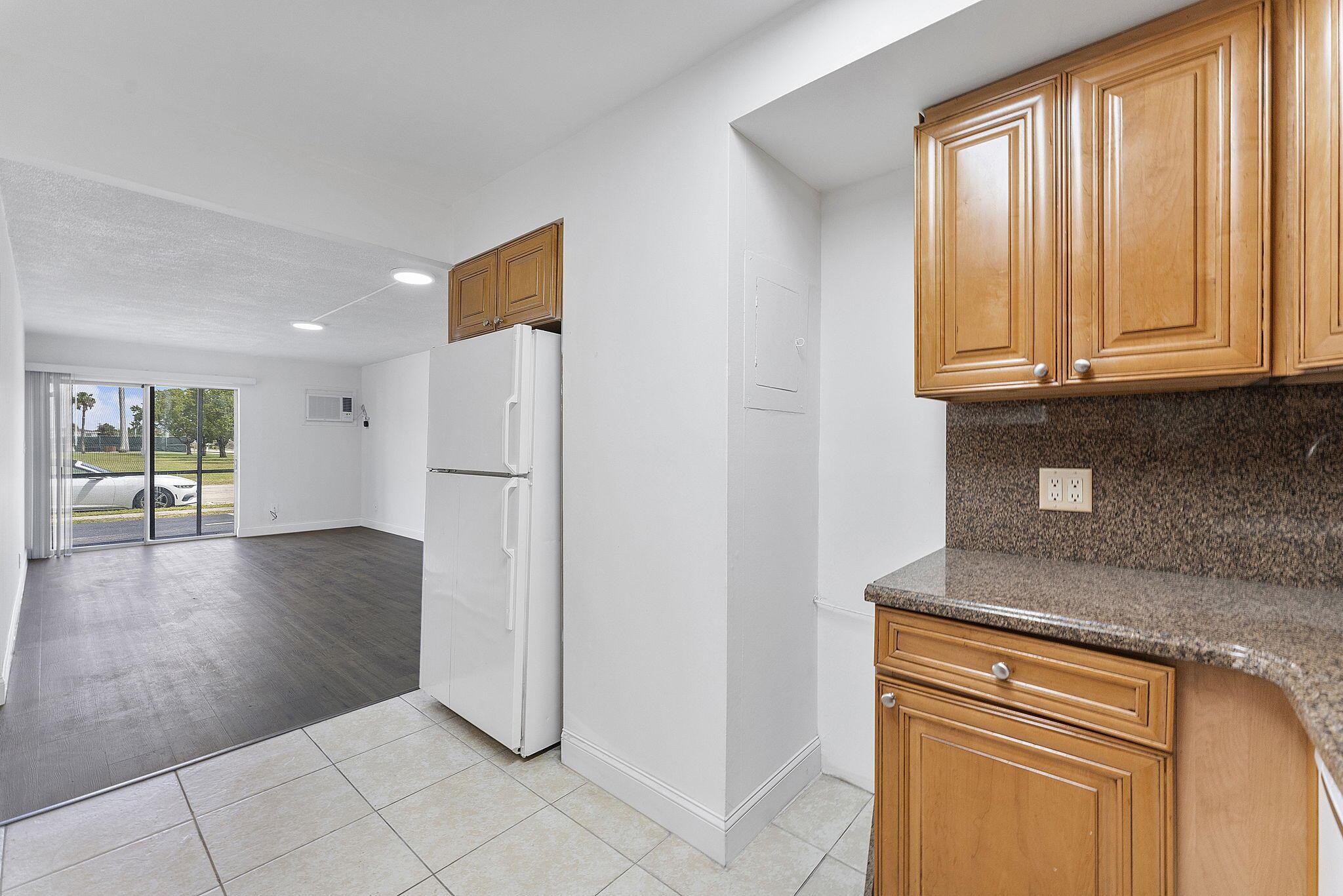 510 Lake Shore Drive 21