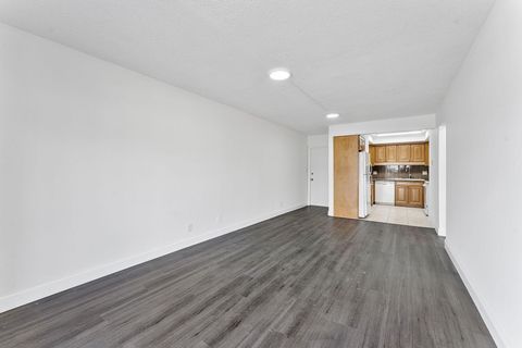510 Lake Shore Drive 21 Lake Park FL 33403