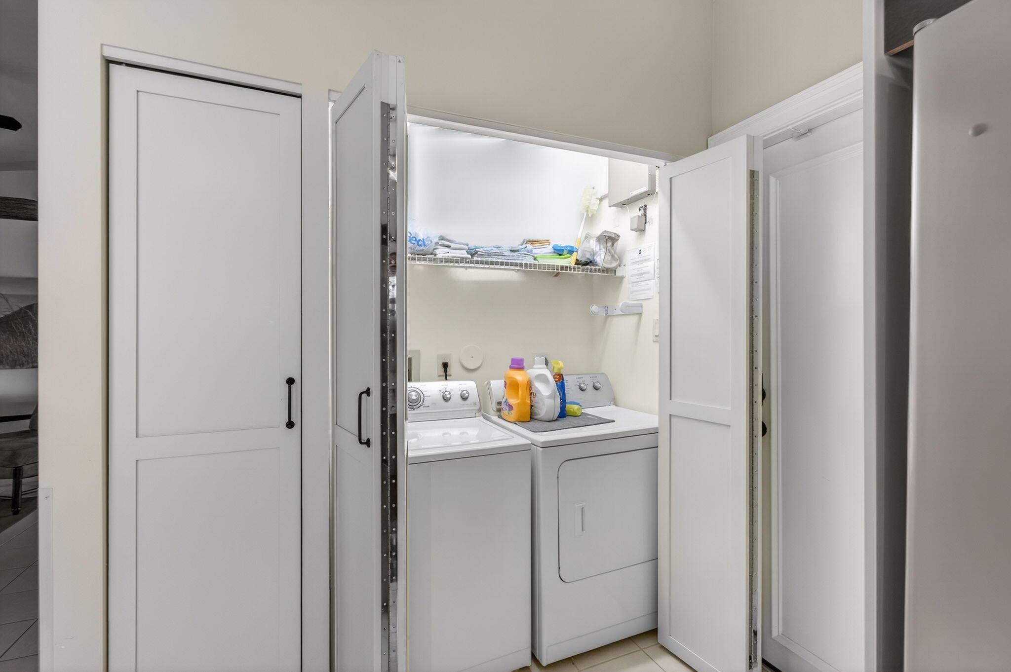 WINDWARD PALM BEACH - Residential