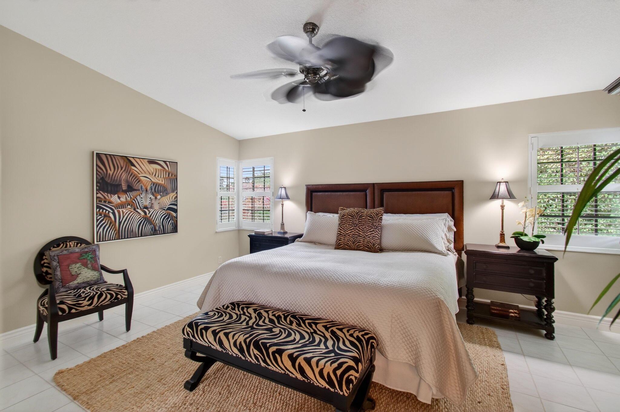 WINDWARD PALM BEACH - Residential