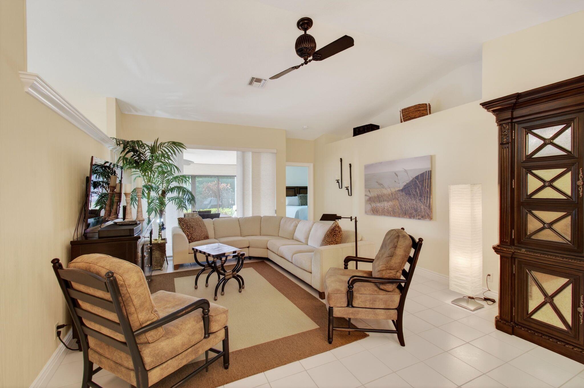 WINDWARD PALM BEACH - Residential