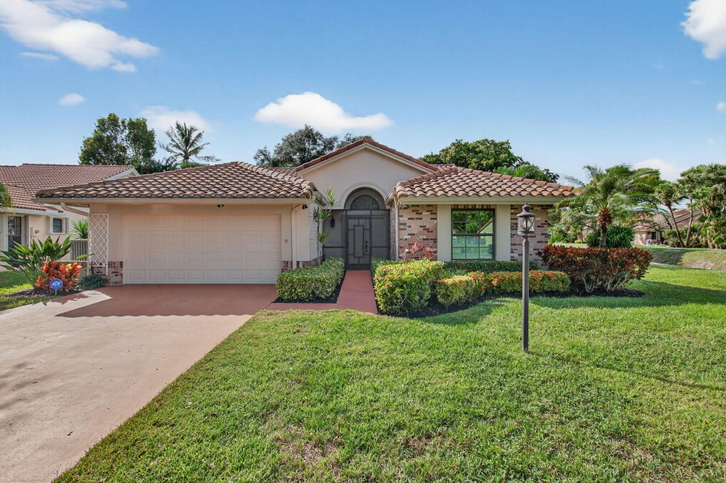 Photo of 4690 Catamaran Circle, Boynton Beach, FL 33436 (MLS # R11144498)