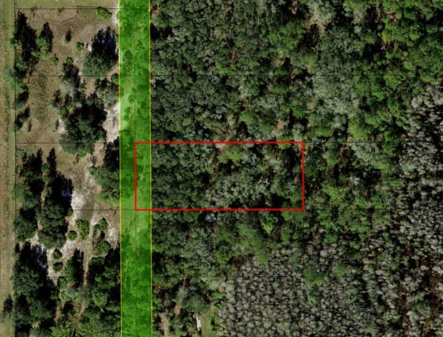 CAMP HUNT RIDE off Old Grade Road in Polk City, FL. This private one acre lot is a blank canvas for your recriational and/or agricultural ventures. Take advantage of our owner financing with only $1,500 down and no closing costs. Superb​​‌​​​​‌​‌​​​‌‌​​​‌‌‌​​‌​​‌‌​​​​ huting
