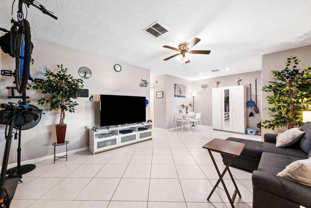 Photo of 2100 NE 38th Street #205, Lighthouse Point, FL 33064 (MLS # B26067168)