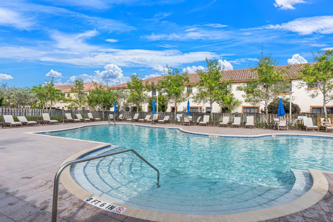 TOWN PARC AT MIRALAGO - Residential