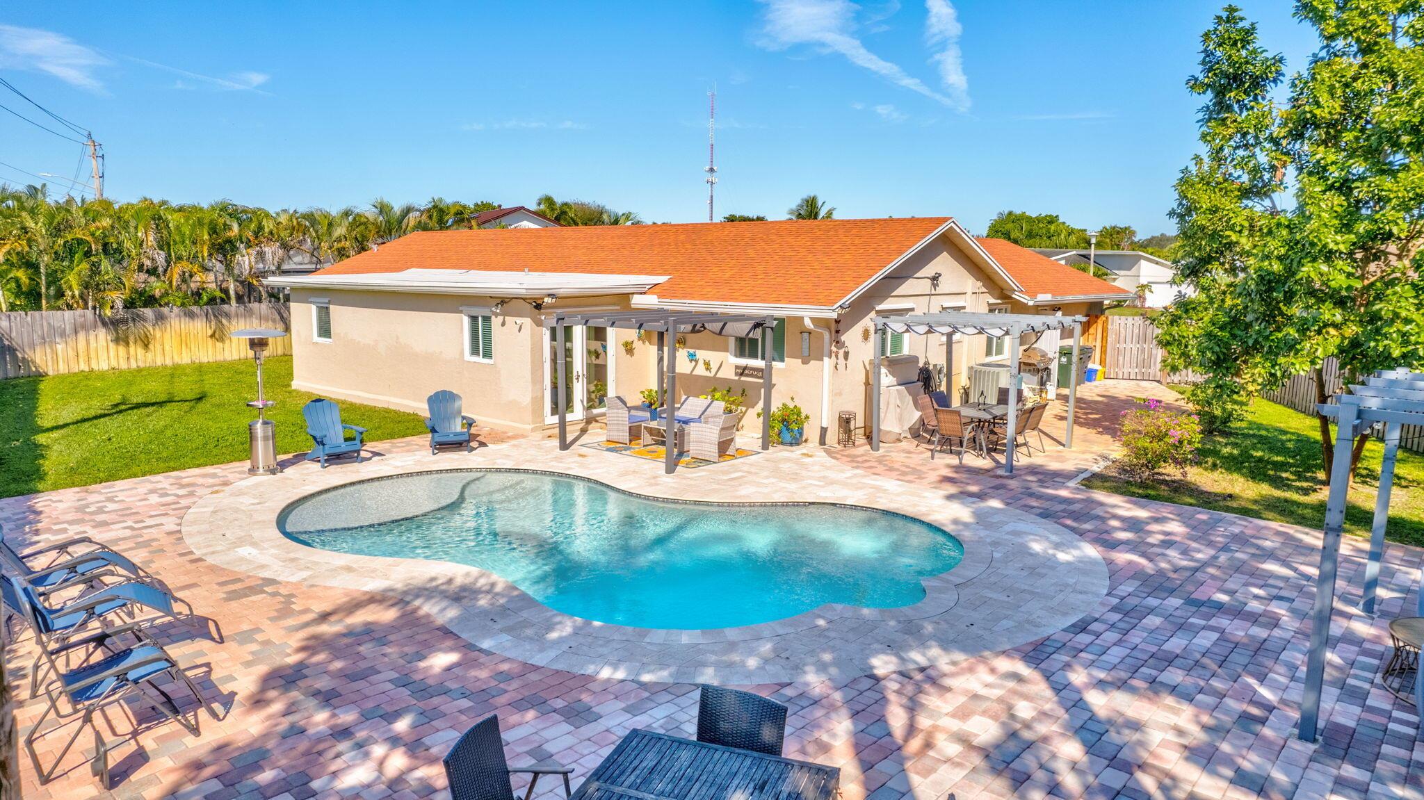 Properties 1289 Anhinga Drive