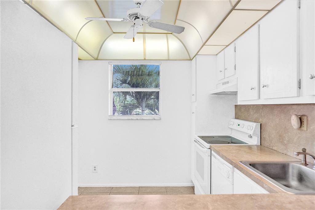 SANDS POINT - Residential