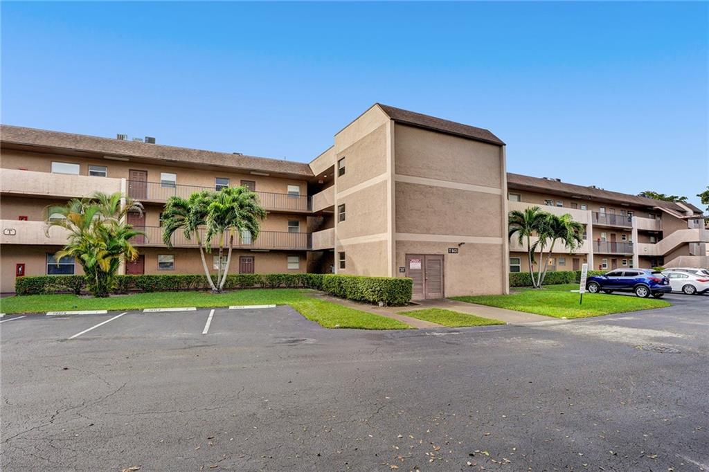 SANDS POINT - Residential