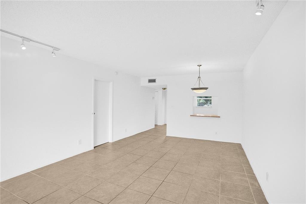 SANDS POINT - Residential