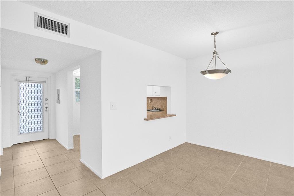 SANDS POINT - Residential