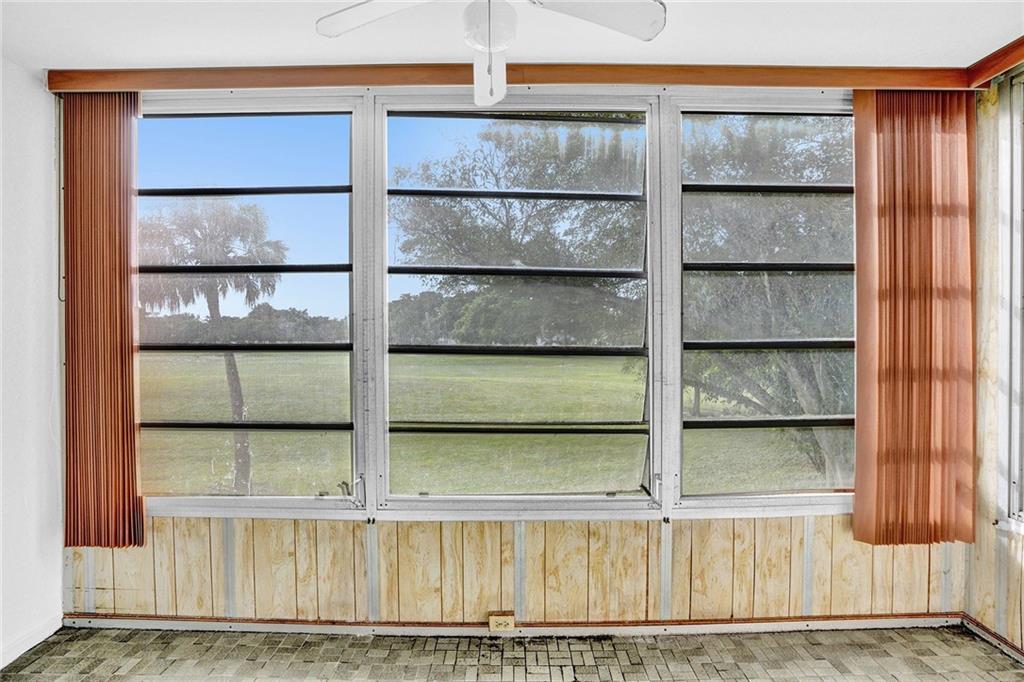 SANDS POINT - Residential