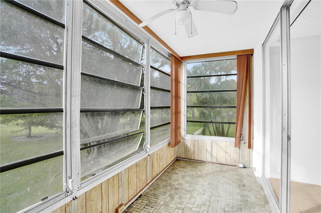 SANDS POINT - Residential