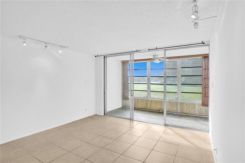 SANDS POINT - Residential