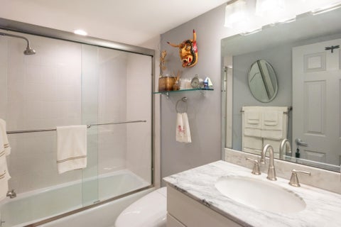 Tiny photo for 2480 Presidential Way #1804, West Palm Beach, FL 33401 (MLS # B26090621)