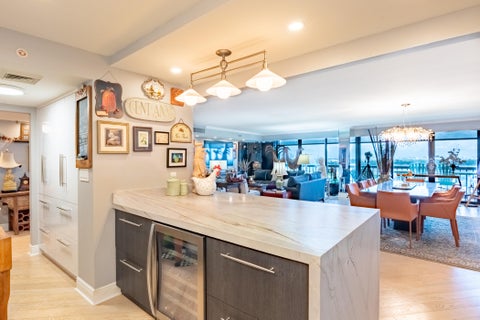 Tiny photo for 2480 Presidential Way #1804, West Palm Beach, FL 33401 (MLS # B26090621)