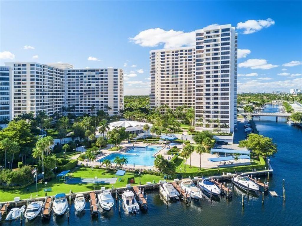 Photo of 2500 Parkview Dr #906, Hallandale Beach, FL 33009 (MLS # F10324194)