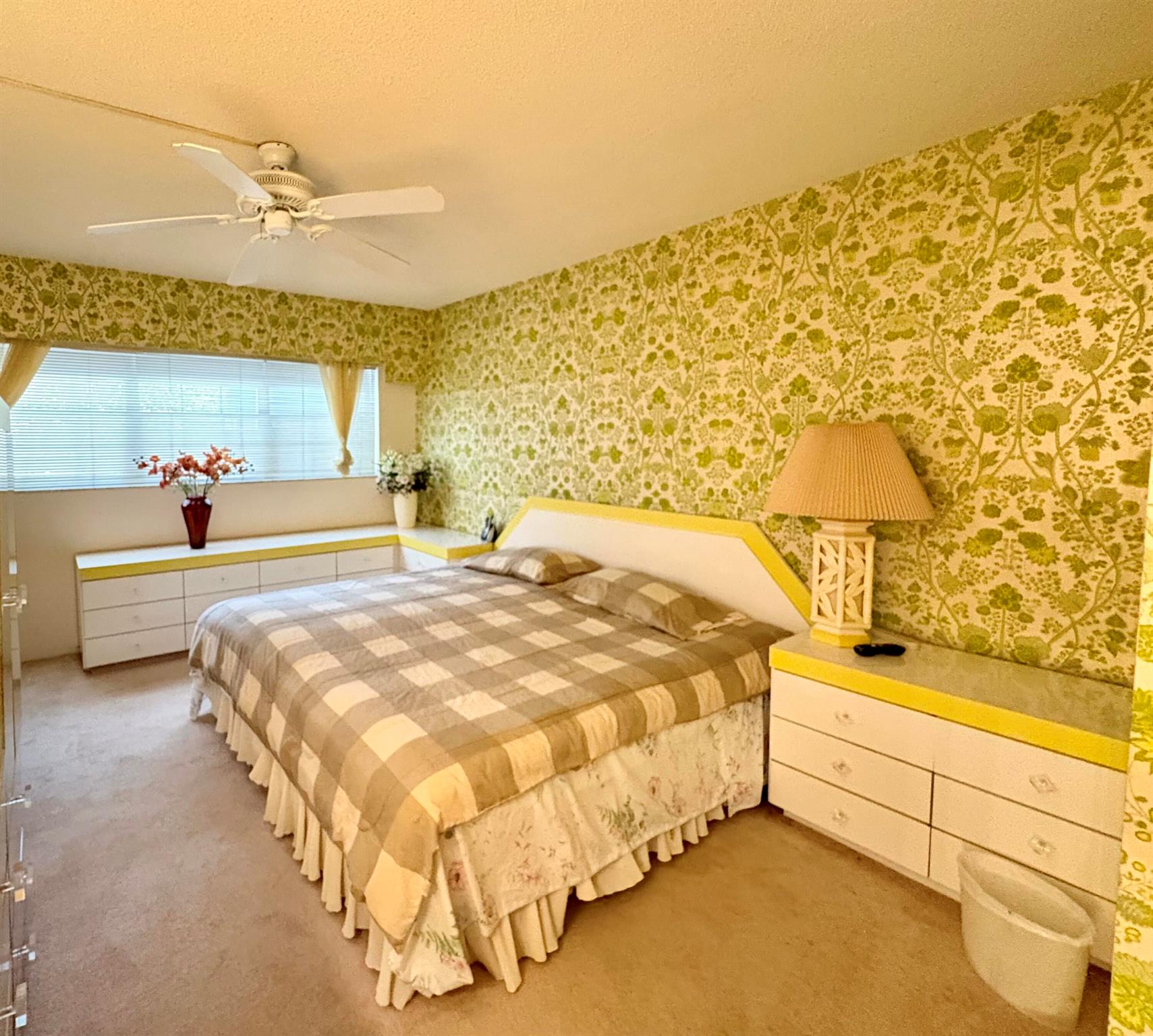 NO 42 PALM-AIRE COUNTRY C - Residential Lease