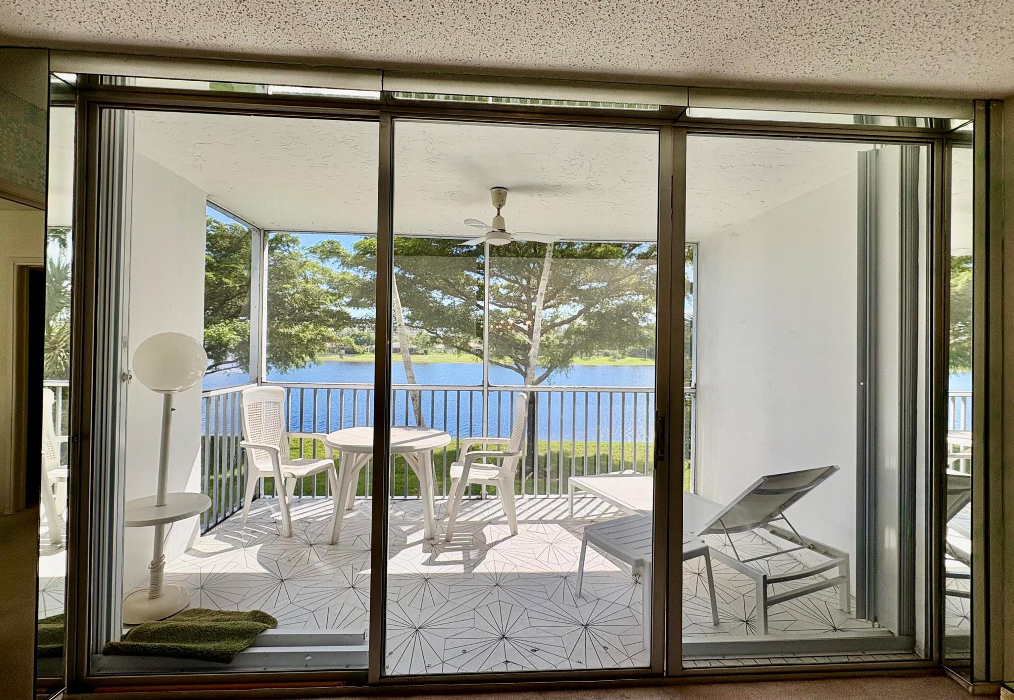 NO 42 PALM-AIRE COUNTRY C - Residential Lease