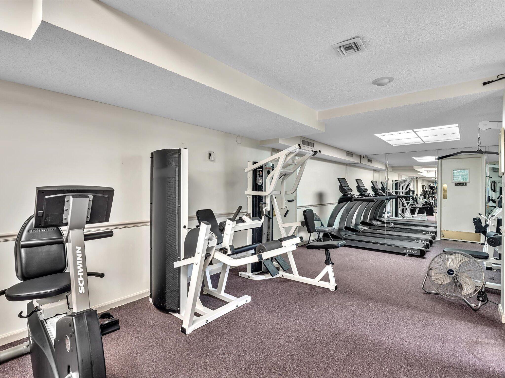 HALCYON OF PALM BEACH - Residential Lease
