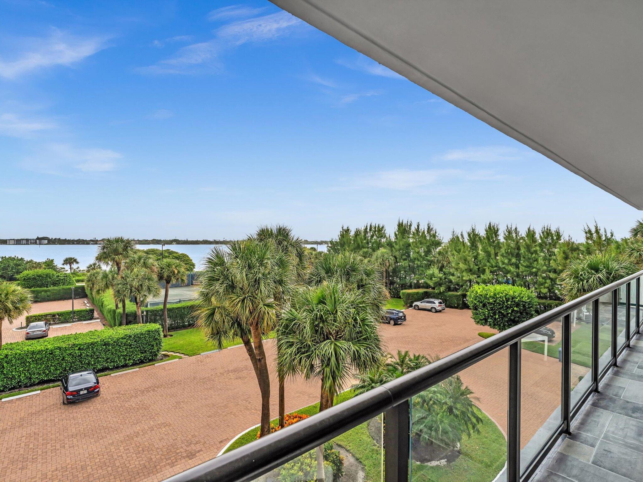 HALCYON OF PALM BEACH - Residential Lease