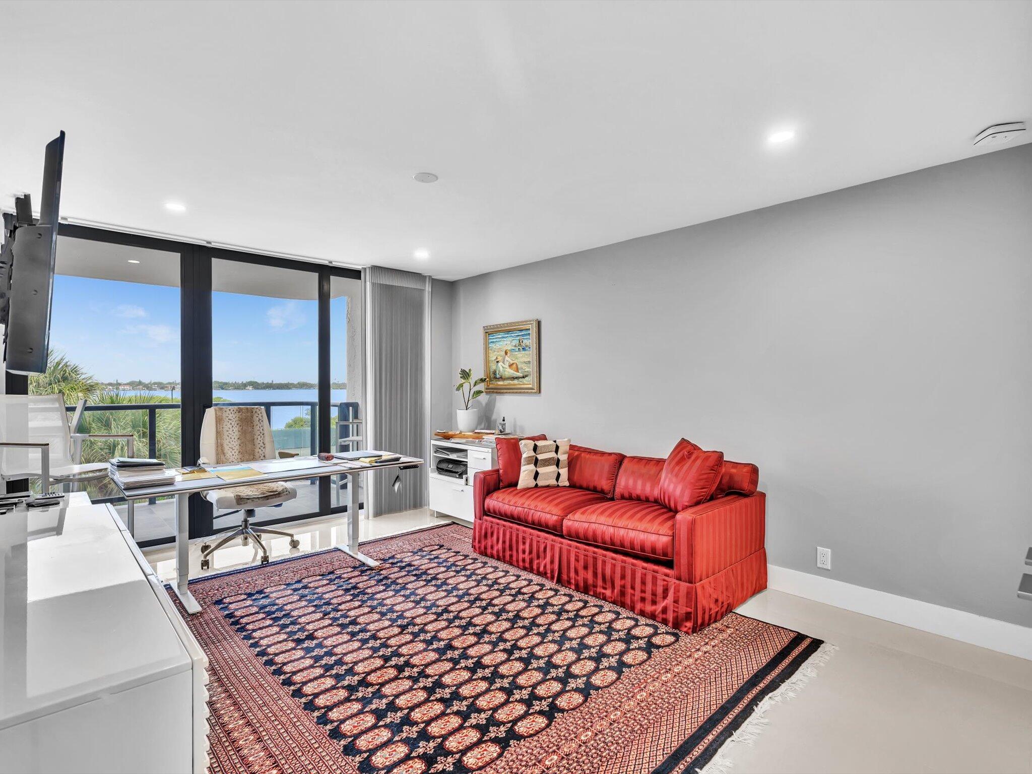 HALCYON OF PALM BEACH - Residential Lease