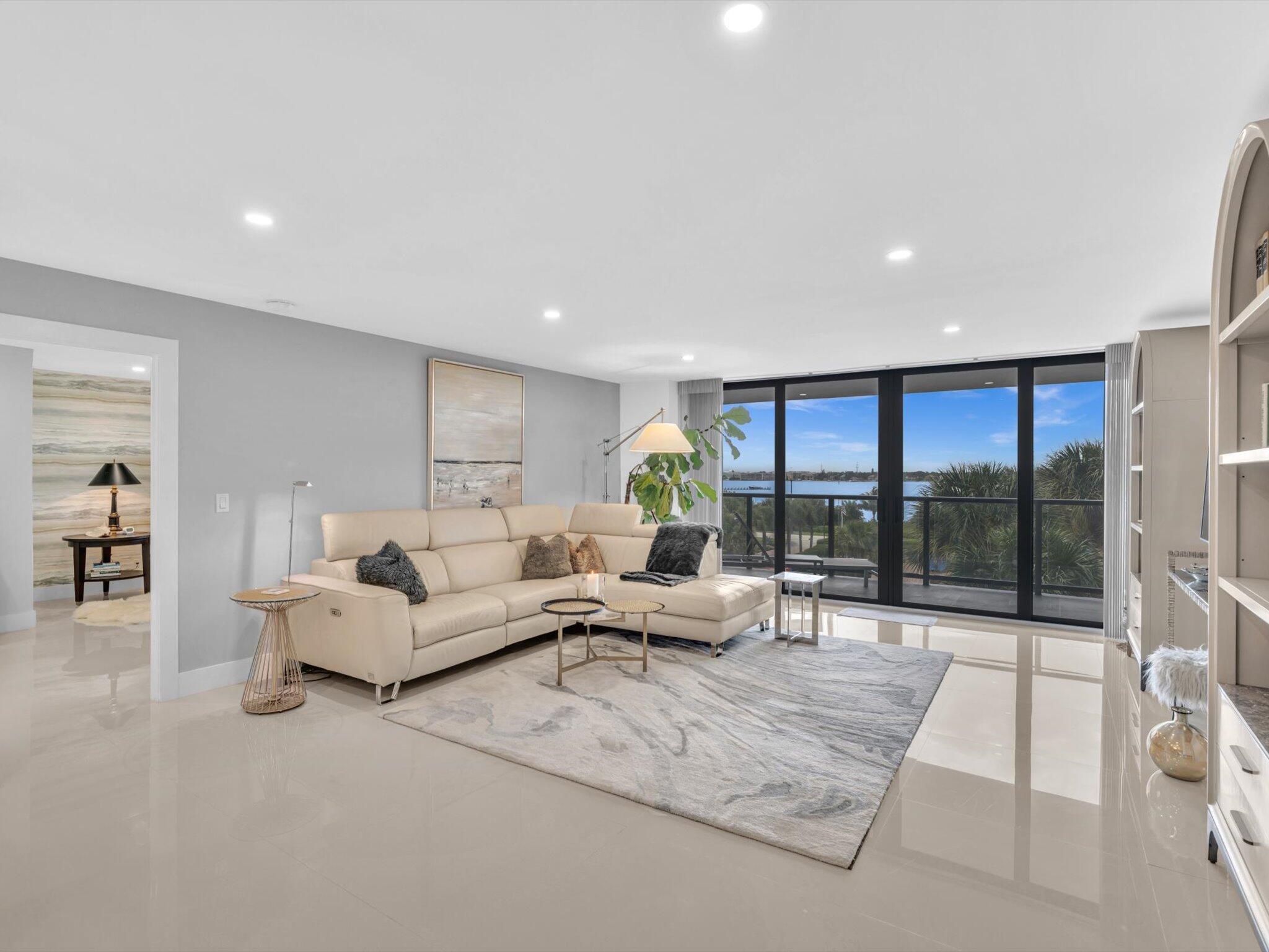 HALCYON OF PALM BEACH - Residential Lease