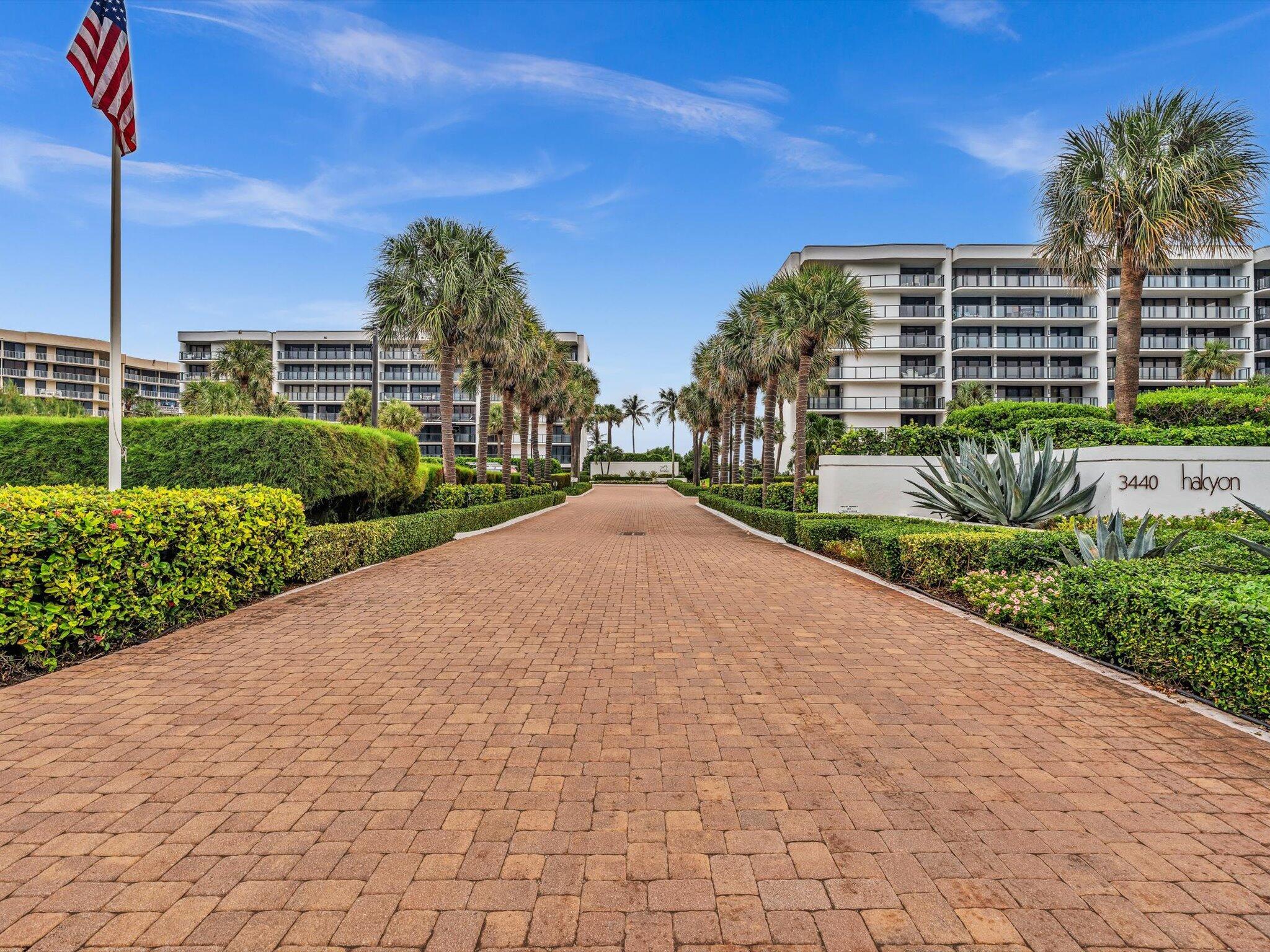 HALCYON OF PALM BEACH - Residential Lease