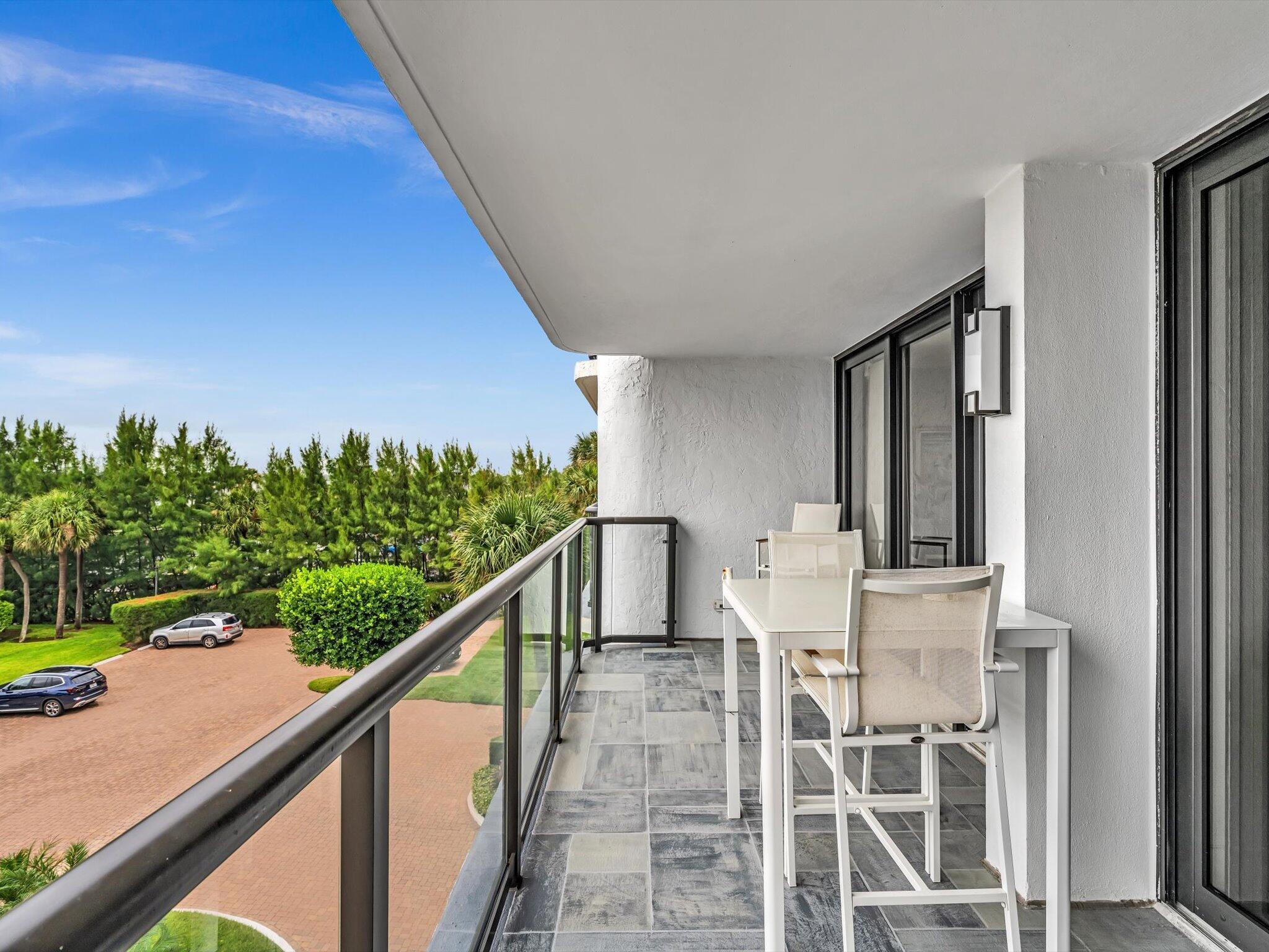 HALCYON OF PALM BEACH - Residential Lease