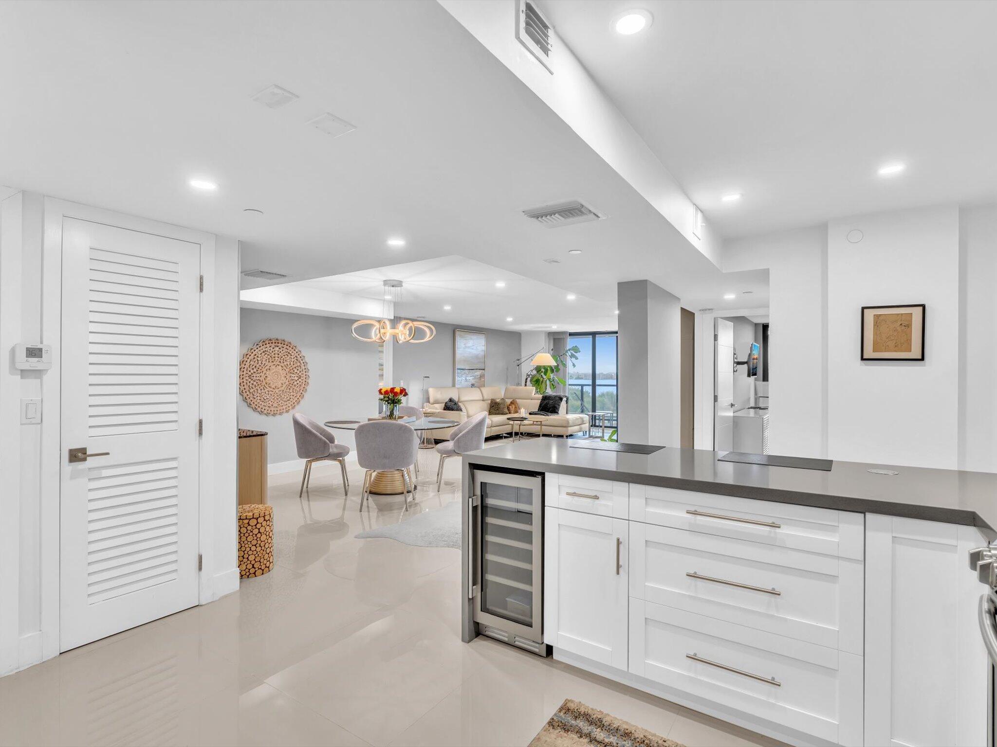 HALCYON OF PALM BEACH - Residential Lease