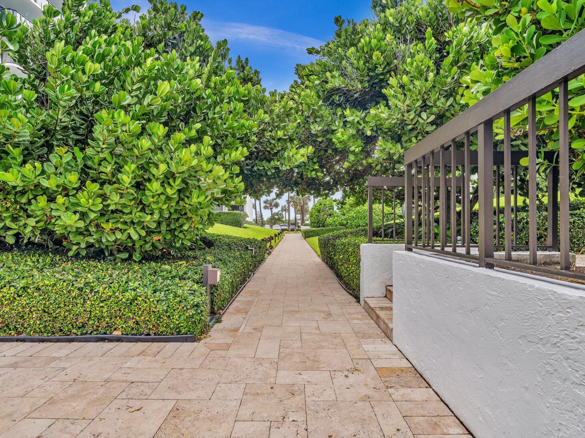 HALCYON OF PALM BEACH - Residential Lease