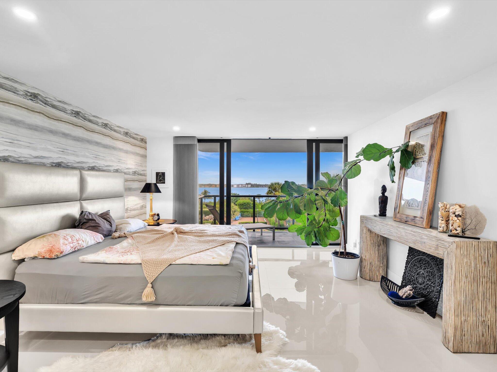 HALCYON OF PALM BEACH - Residential Lease
