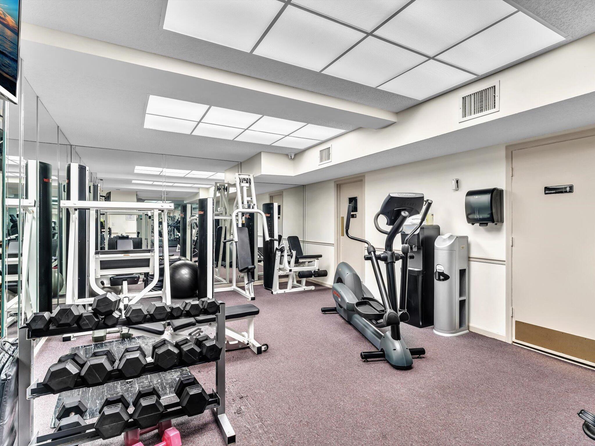 HALCYON OF PALM BEACH - Residential Lease