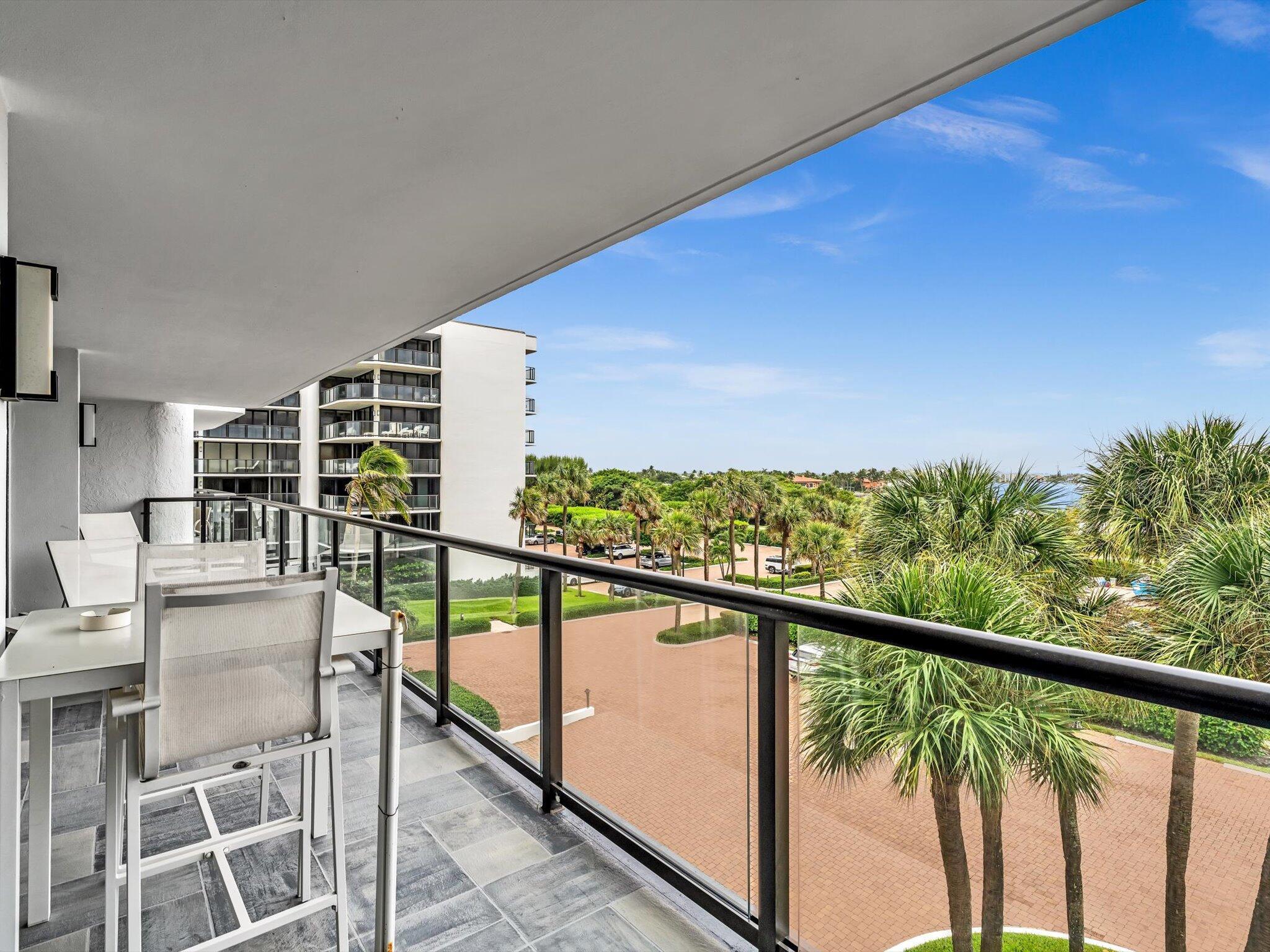 HALCYON OF PALM BEACH - Residential Lease