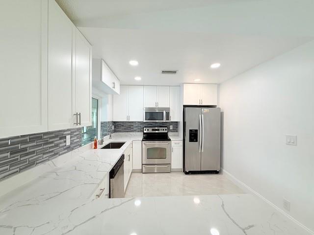 9150 NW 15th St