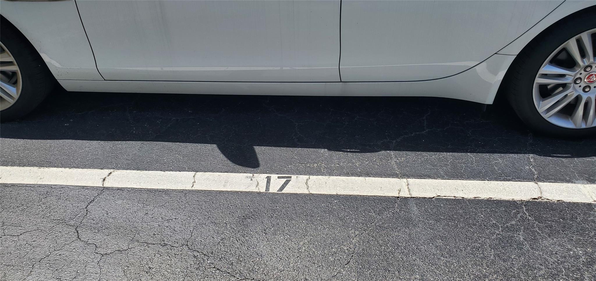 HILLSBORO COLONNADE - Residential Lease