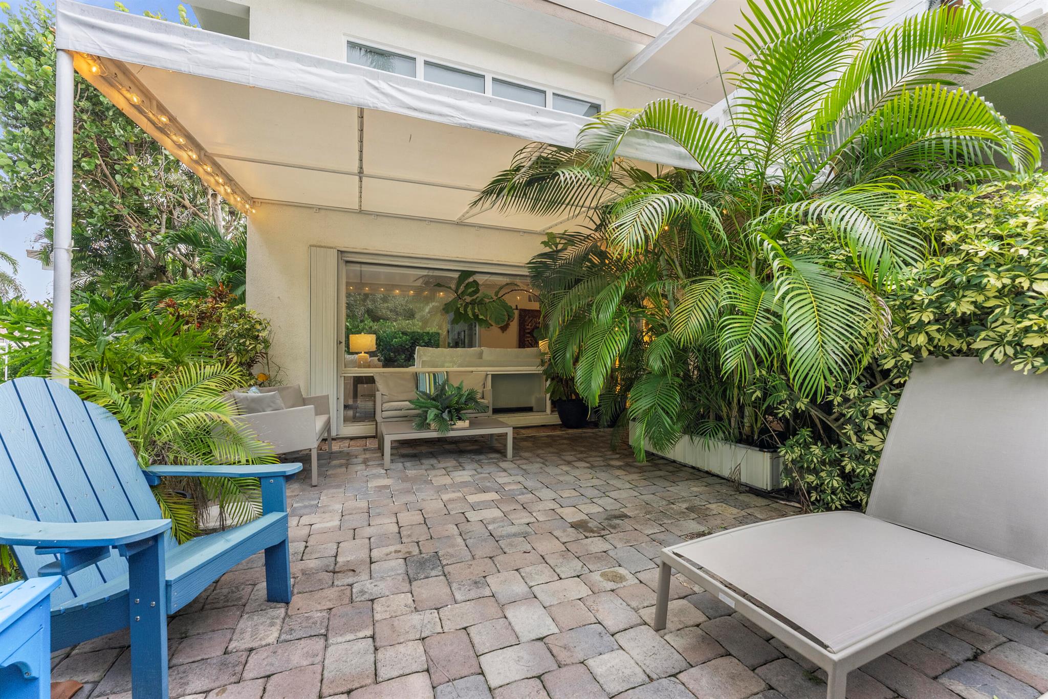 SHORELAND - Residential