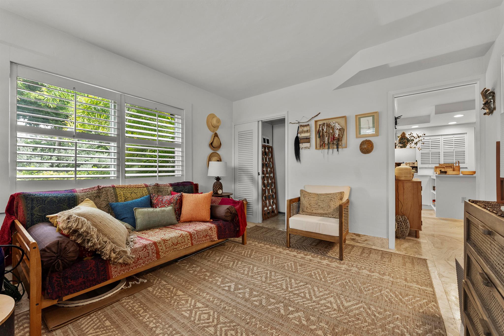 SHORELAND - Residential