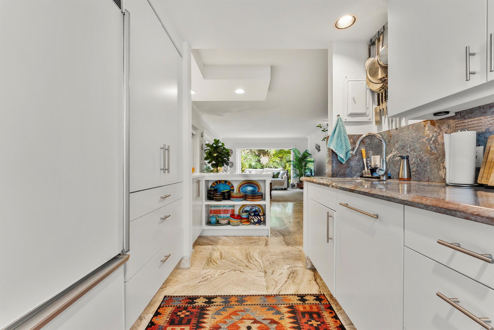 SHORELAND - Residential