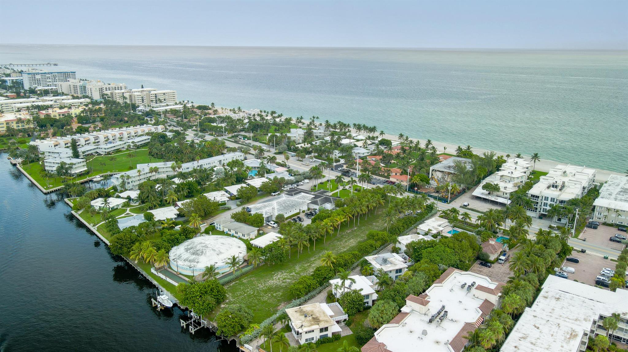 SHORELAND - Residential