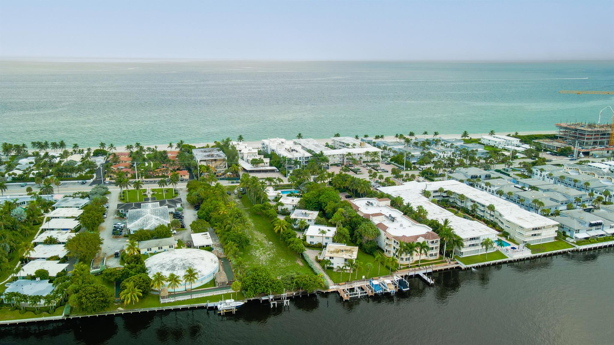 SHORELAND - Residential